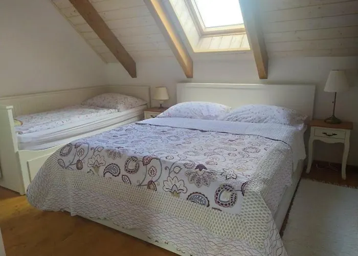 Vidiecky Dom Na Jablonci Hrušov